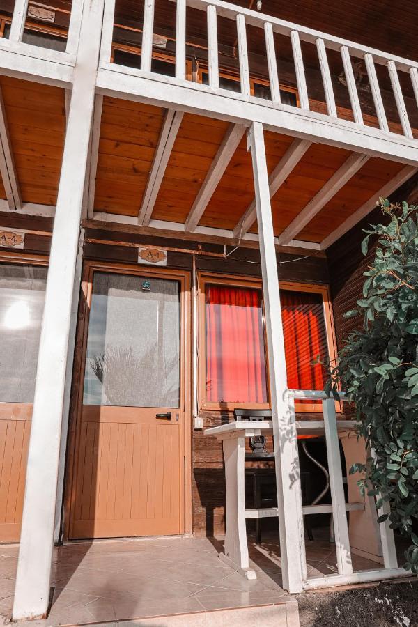 Plazhi Gjeneralit - Small Cabins - Bungalows - Apartaments - Villas - Suite Kavaja Exterior foto