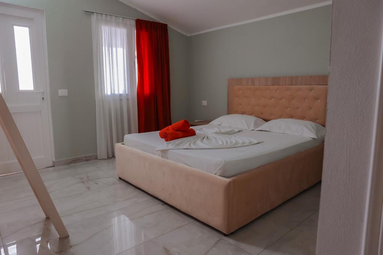 Plazhi Gjeneralit - Small Cabins - Bungalows - Apartaments - Villas - Suite Kavaja Exterior foto