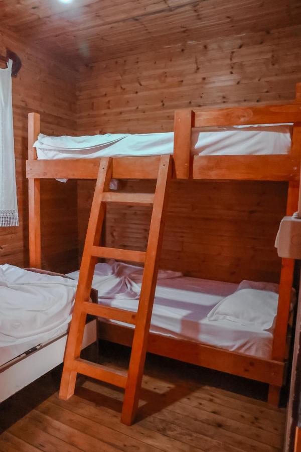 Plazhi Gjeneralit - Small Cabins - Bungalows - Apartaments - Villas - Suite Kavaja Exterior foto