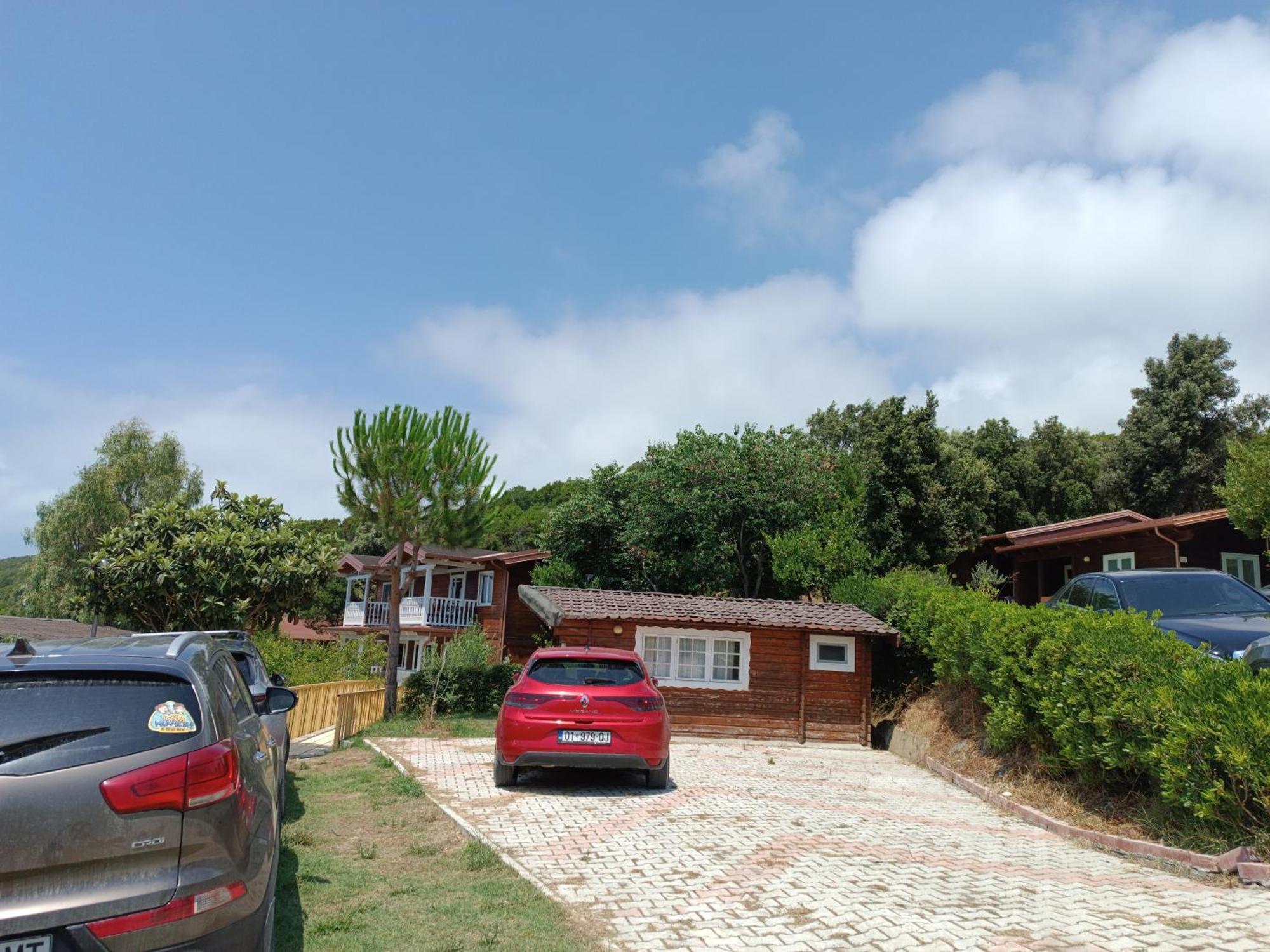 Plazhi Gjeneralit - Small Cabins - Bungalows - Apartaments - Villas - Suite Kavaja Exterior foto