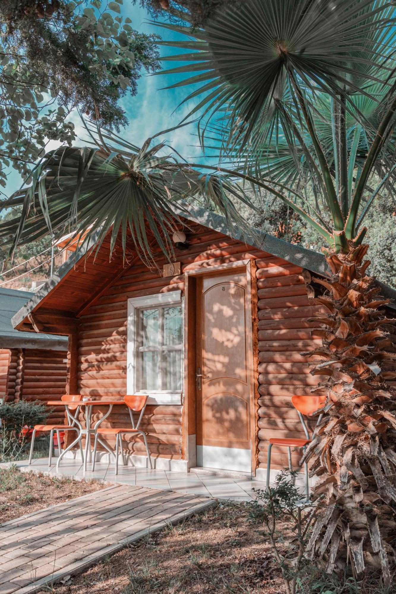Plazhi Gjeneralit - Small Cabins - Bungalows - Apartaments - Villas - Suite Kavaja Exterior foto